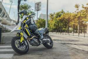 Husqvarna-SUPERMOTO