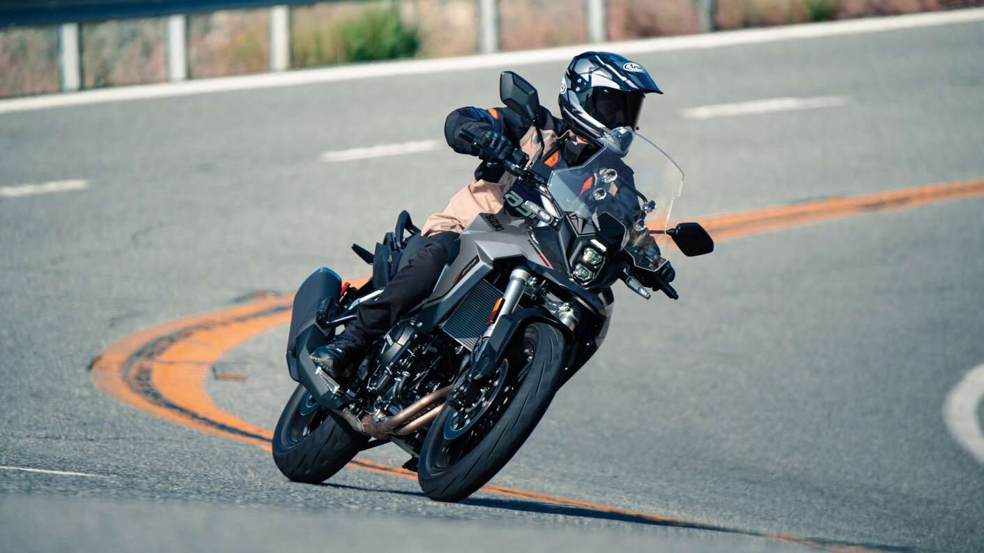 Suzuki
V-STROM 800